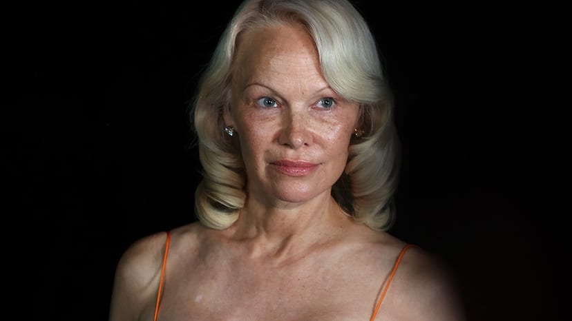 Pamela Anderson Recalls Doctor's 10-Year 'Death Sentence'
