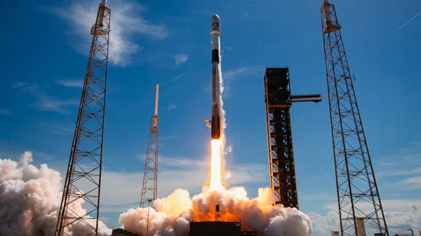 SpaceX Hits 700 Falcon Launches on Final O3b mPOWER Flight